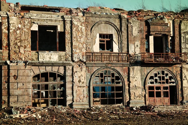 Paisaje Edificios Ruinas Atardecer Imagen Decrepitud Desastre Natural — Foto de Stock