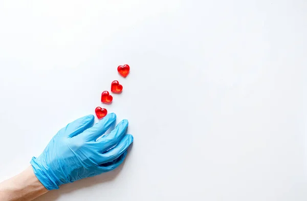 Les Mains Médecin Gants Médicaux Sur Fond Blanc Tenant Des — Photo