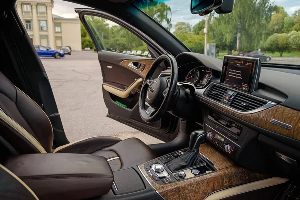 San Petersburg Rusia Agosto 2021 Interior Del Audi Negro Asiento —  Fotos de Stock