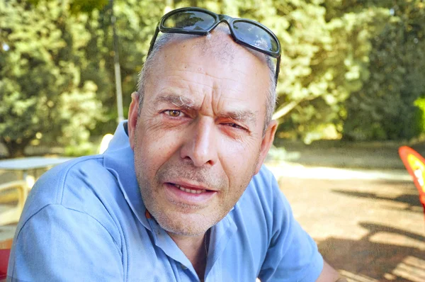 Retrato de hombres hispanos - sorprendido — Foto de Stock