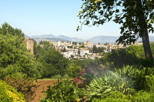Parkera alhambra, granada, Spanien — Stockfoto