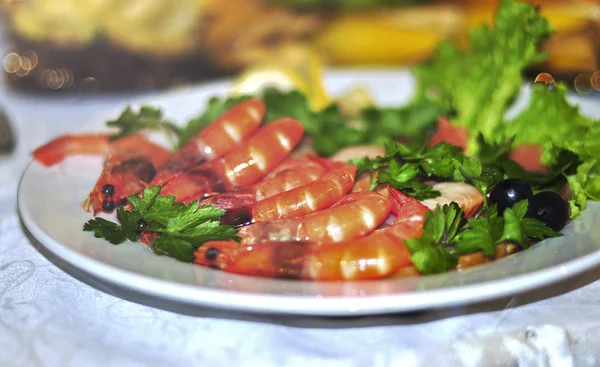 Crevettes et légumes verts — Photo