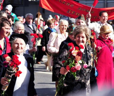 St. Petersburg - 9 Mayıs: geçit N zafer gününde adanmış