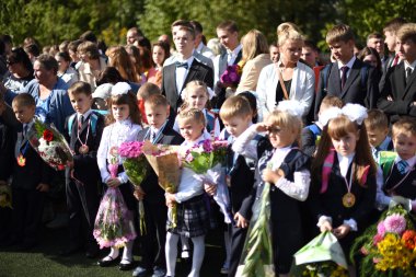 Saint Petersburg, Rusya Federasyonu - 1 Eylül 2015: Çocukların sch için gitmek