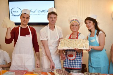 en büyük flashmob mantı kalıplama