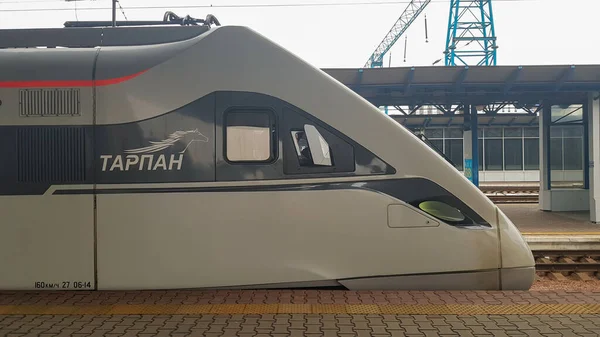 Treno Elettrico Passeggeri Alta Velocità Hyundai Rotem Tarpan Hrcs2 Intercity — Foto Stock