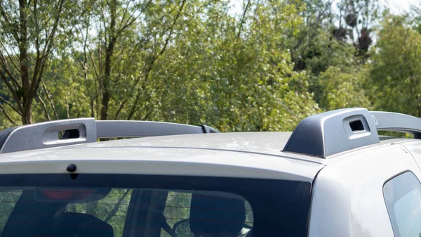 Een Stationwagen Dakdrager Voor Het Vastzetten Van Grote Ladingen Een — Stockfoto