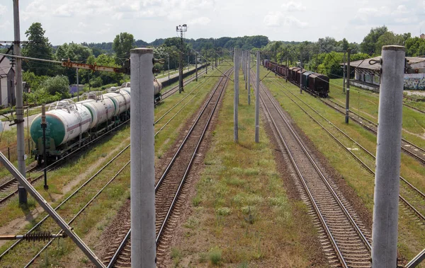 Stazioni Ferroviarie Con Carrozze Binari Ferroviari Treni Sistema Trasporto Strada — Foto Stock