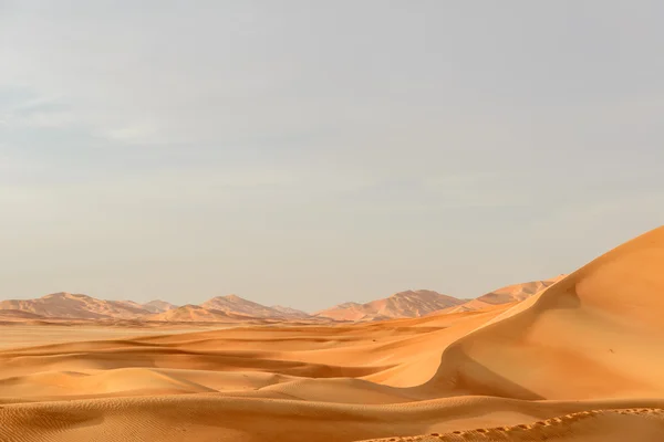 Dunas de areia no deserto de Omã (Omã ) — Fotografia de Stock