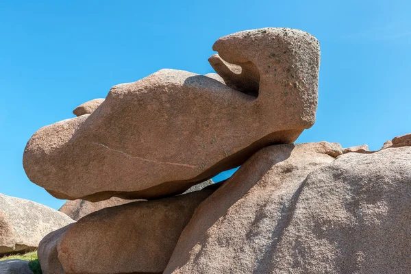 pembe granit kayalıklardan saint guirec (Fransa)