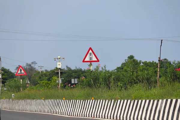 Hindistan Ulusal Otoyolu Nda Trafik Işığı Güvenlik Kameraları Var — Stok fotoğraf
