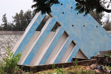 Çimento ve kireçten yapılmış eski duvar dizaynı