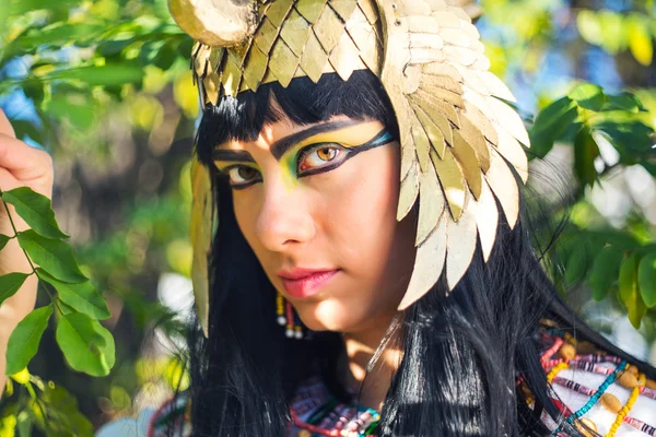 Nefertiti portresi