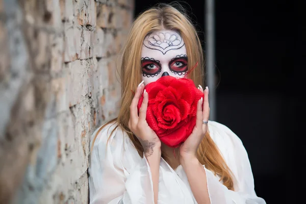 Portrait of a girl in the image of Santa Muerte — Stock Photo, Image