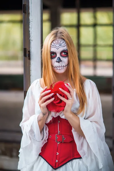 Portrait of a girl in the image of Santa Muerte — Stock Photo, Image