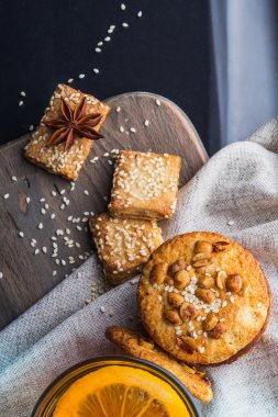 çay ve bisküvi Kahvaltı