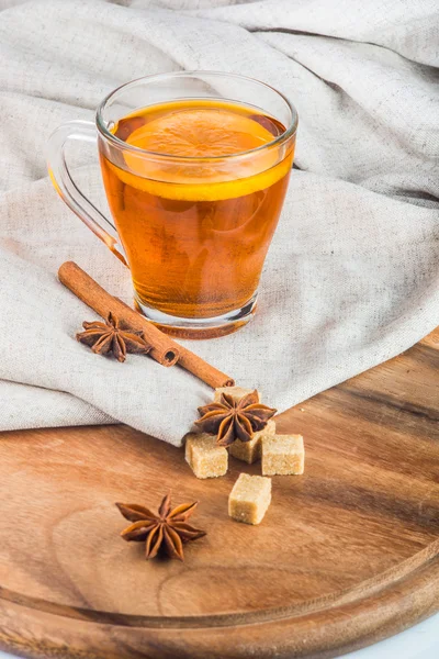 Petit déjeuner avec thé et biscuits — Photo