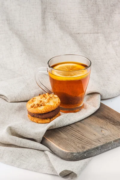 Breakfast with tea and biscuits — Stock Photo, Image