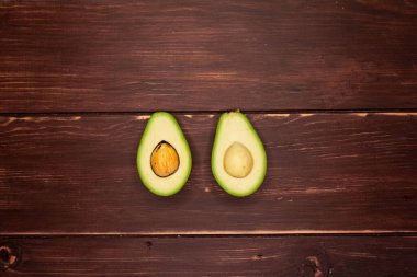 Beyaz arka planda sebze ve meyveler