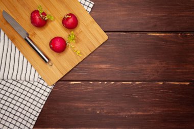 Beyaz arka planda sebze ve meyveler