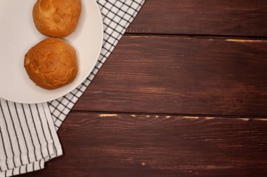 Beyaz arka planda sebze ve meyveler