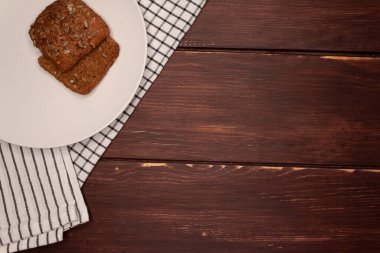 Beyaz arka planda sebze ve meyveler