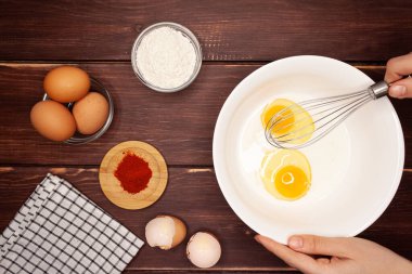 Beyaz arka planda sebze ve meyveler