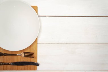 Beyaz arka planda sebze ve meyveler