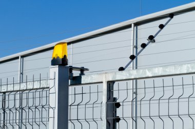 elektrikli çit factroy çevresinde