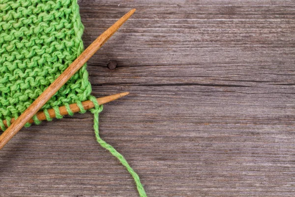 緑の糸、編み物 — ストック写真