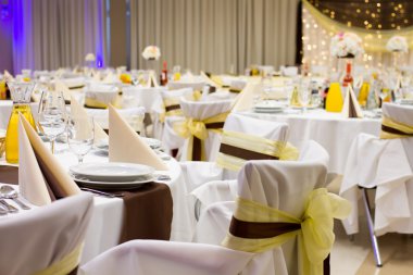 Düğün sandalye dekore edilmiş