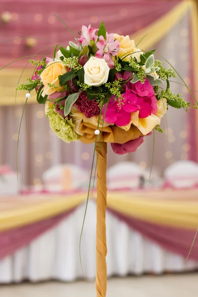 Flowers on table — Stock Photo, Image