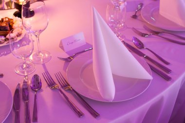 Düğün peçete plaka üzerinde