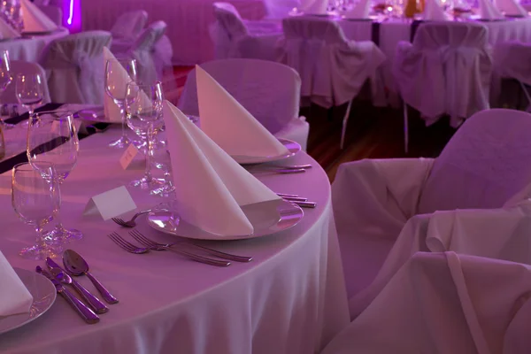 Wedding napkin on plate — Stock Photo, Image