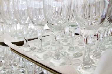 kristal berraklığında gözlük