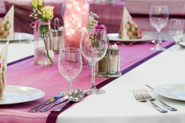 Düğün tablolar kümesi