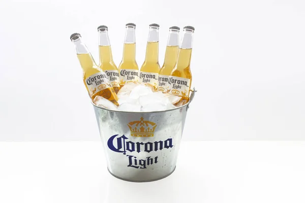 Calgary Alberta Canada March 2021 Beer Bucket Corona Light Beers — Stock Photo, Image