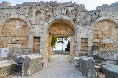 Perge Antik Kenti, Antalya - Türkiye. Perge antik Pamphylia 'nın en önemli şehirlerinden biriydi..