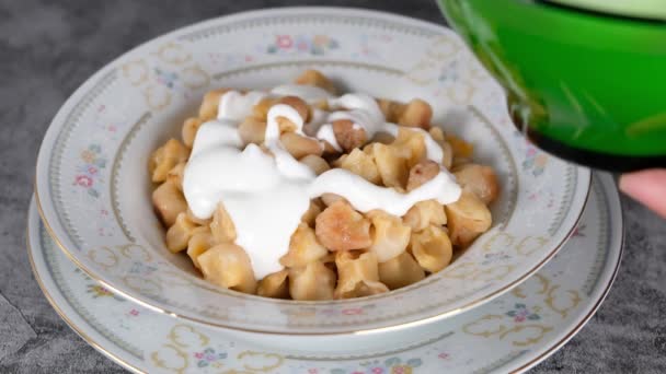 Manti Turchi Fatti Casa Ravioli Serviti Con Yogurt Salsa — Video Stock