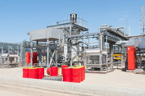 Turbogeneratori su una stazione di pompaggio dell'olio — Foto Stock