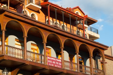 Tiflis, Gürcistan - 5 Ağustos 2013: Eski Tb, Kiralık daireler