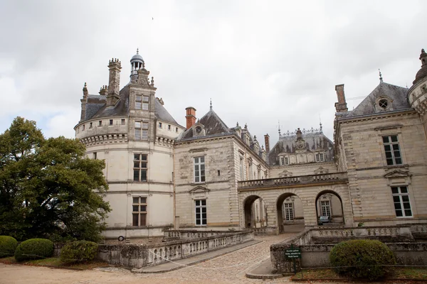 LE LUDE, FRANCIA - 24 de agosto de 2015: Castillos medievales del Loira — Foto de Stock