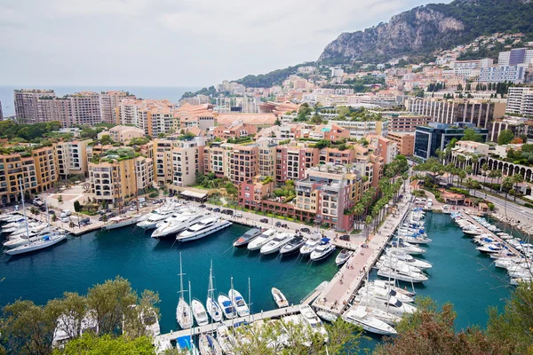 Wide view of luxury yachts in the harbor of Monte Carlo — Stockfoto