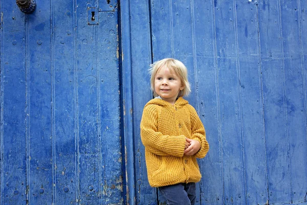 Child Boy Walking Beautiful Small Village Street France Cloudy Day — Stock Photo, Image