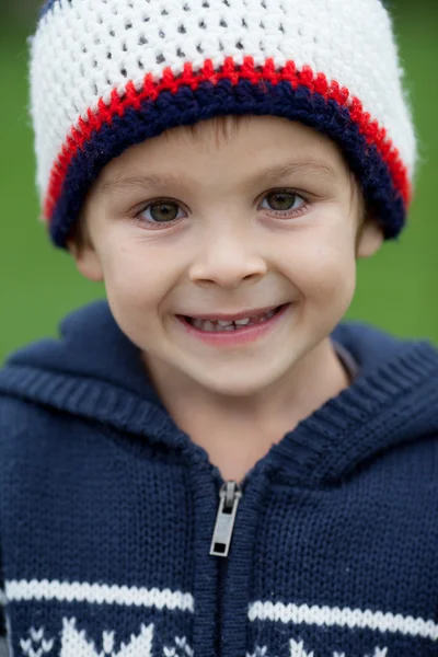 Close portrait of a smiling boy — Stock Photo, Image