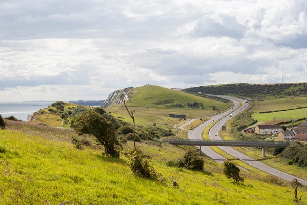 Blick von oben auf die Autobahn in dover, uk — Stockfoto