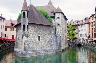 Palais de l'Isle, güzel şehir Meydanı. Annecy c olduğu bilinmektedir