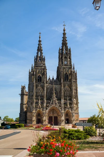 Cathedral in France, summertime — Stock Photo, Image