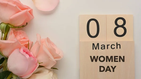 March Women Day White Table Background Decorated Pink Roses — Stock Photo, Image