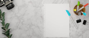 Boş kağıt, kamera ve kağıt mermer masa üzerinde yapraklar ile dekore edilmiş, 3D çizim, 3D illüstrasyon